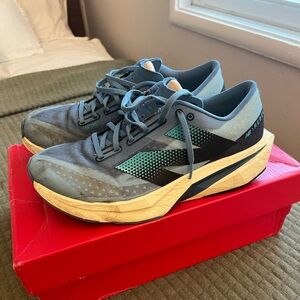 New Balance Men's FuelCell Rebel v4 Running Shoes